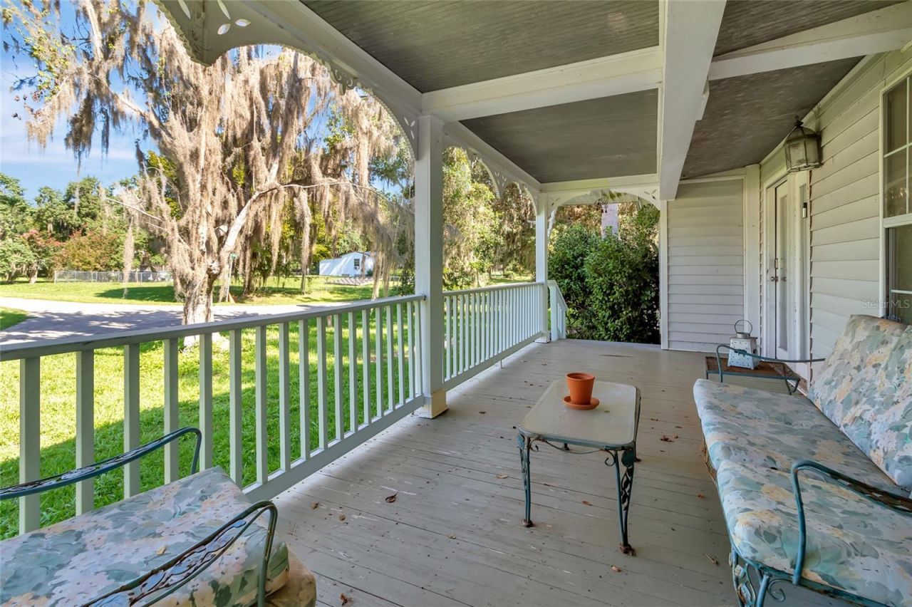 20361 1st Street , Mc Intosh, FL 32664 Photo