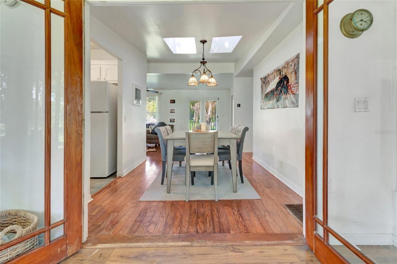 20361 1st Street , Mc Intosh, FL 32664 Photo
