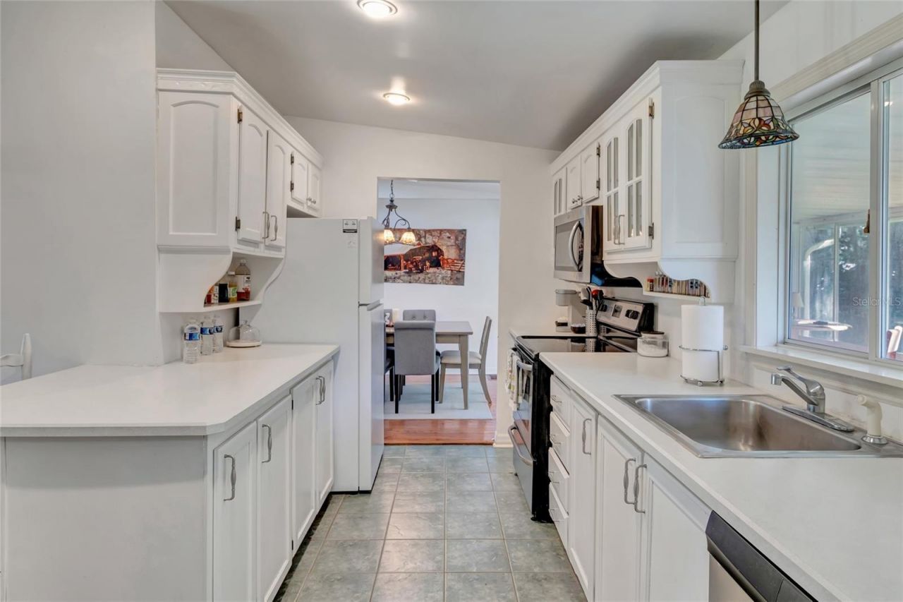 20361 1st Street , Mc Intosh, FL 32664 Photo