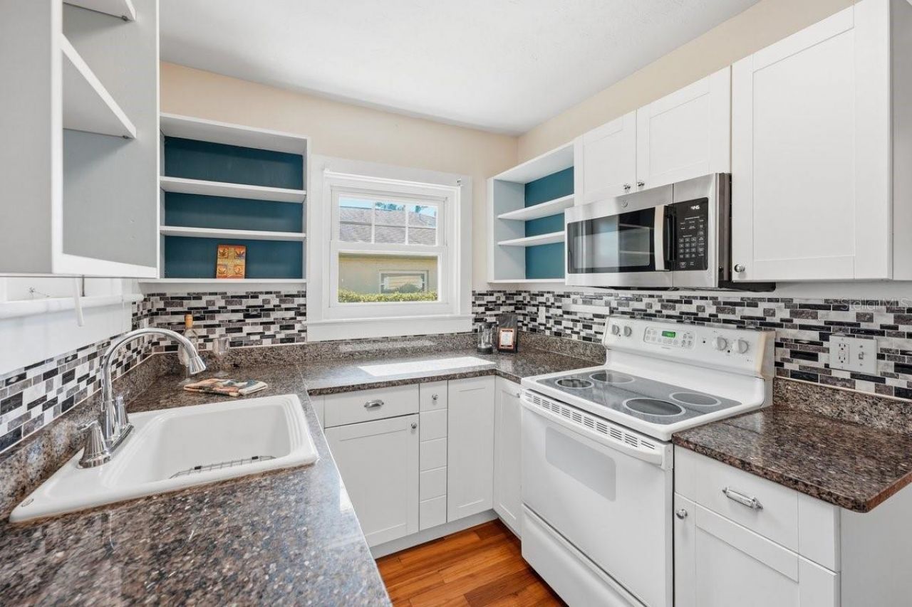 2048 5th Street , Sarasota, FL 34237 Photo