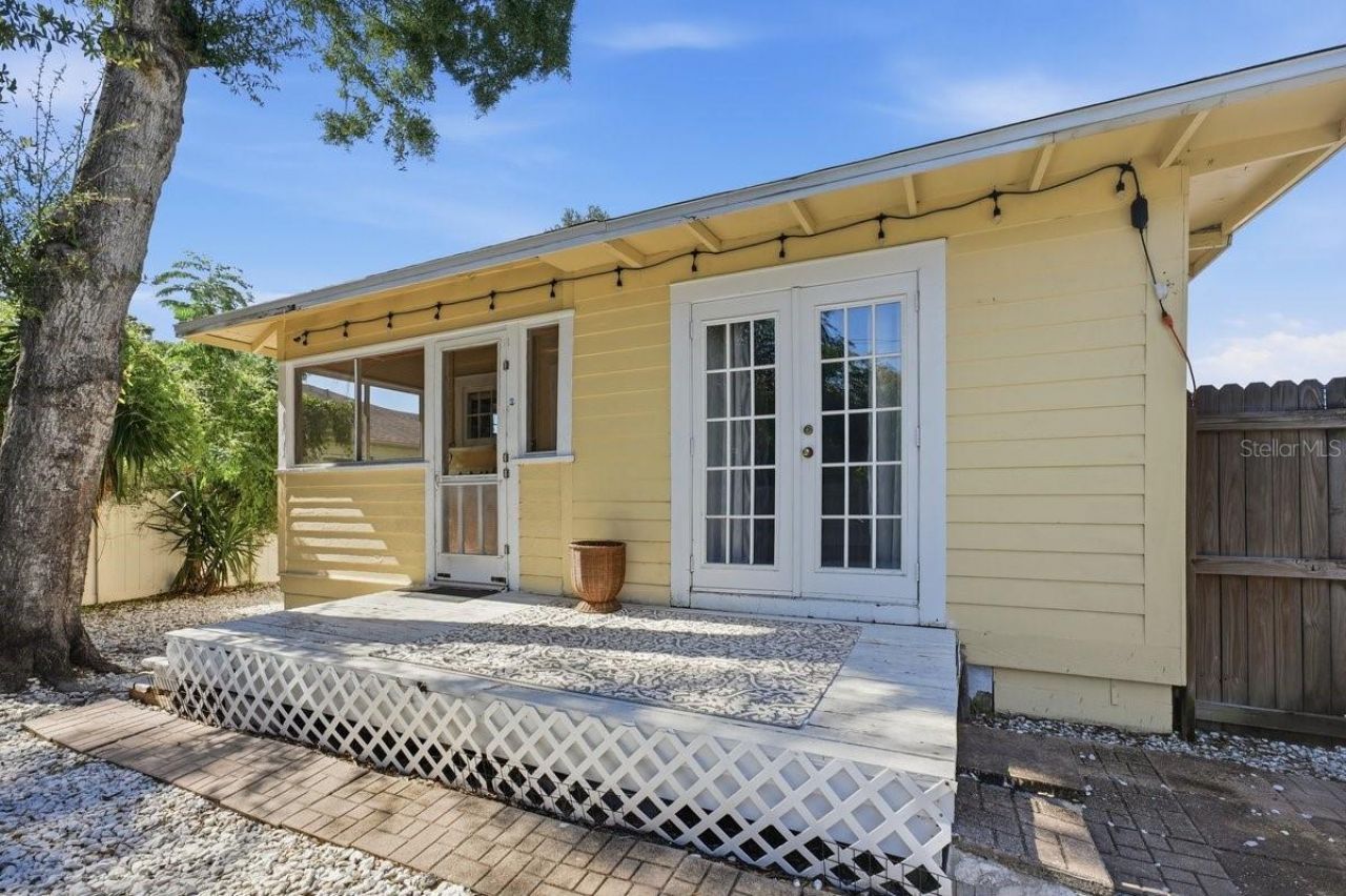 2048 5th Street , Sarasota, FL 34237 Photo
