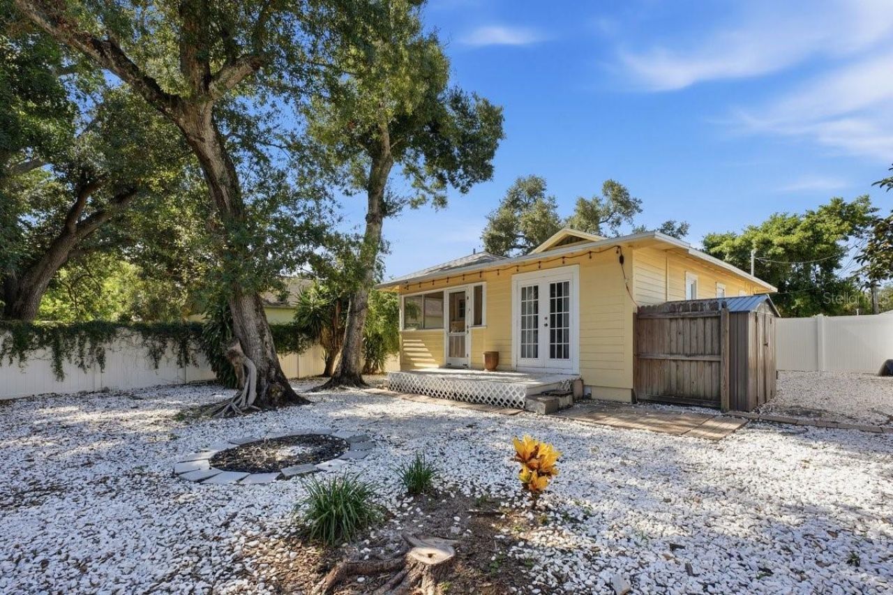 2048 5th Street , Sarasota, FL 34237 Photo