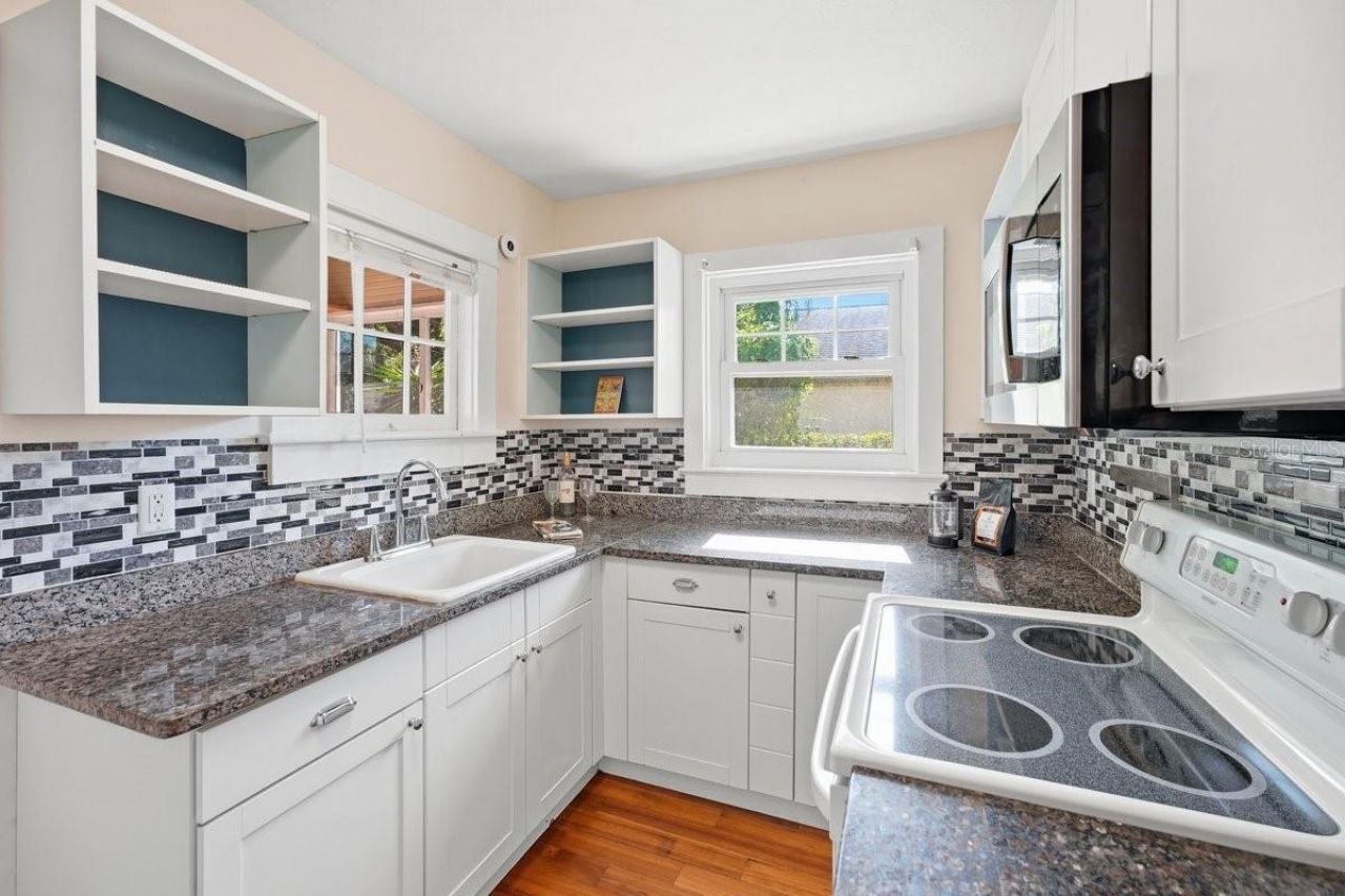 2048 5th Street , Sarasota, FL 34237 Photo