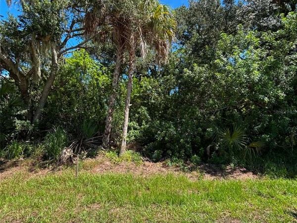 18024 WING AVENUE , PORT CHARLOTTE, FL 33948