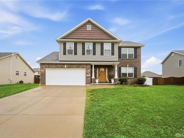 254 Auburn Meadows Court, Carlisle, OH 45005