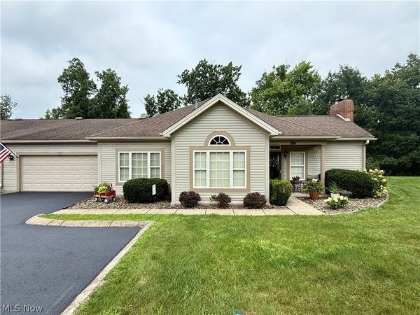 302 Wilcox Road , Youngstown, OH 44515