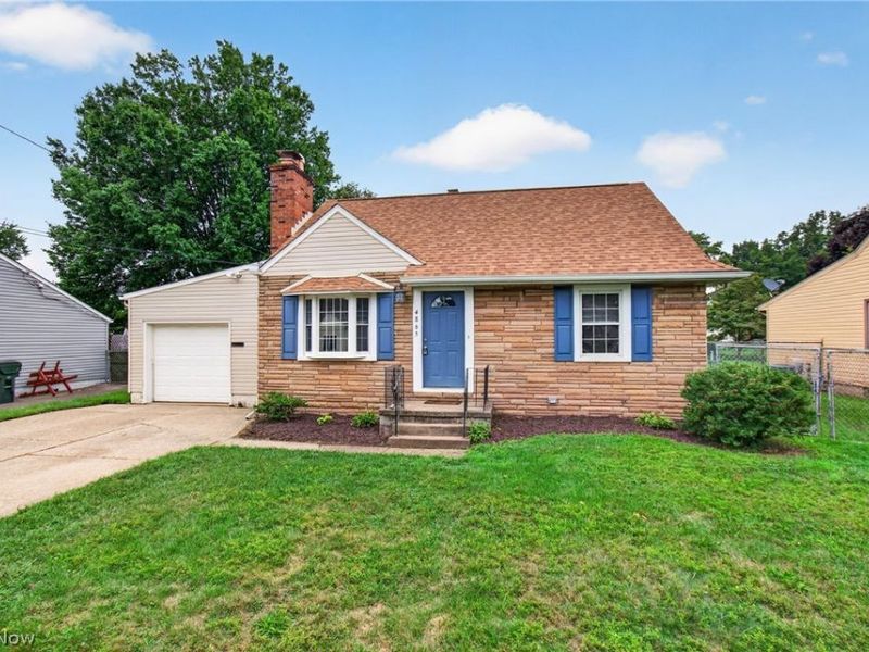 4865 Arbor Road SW, Canton, OH 44710 Photo 2
