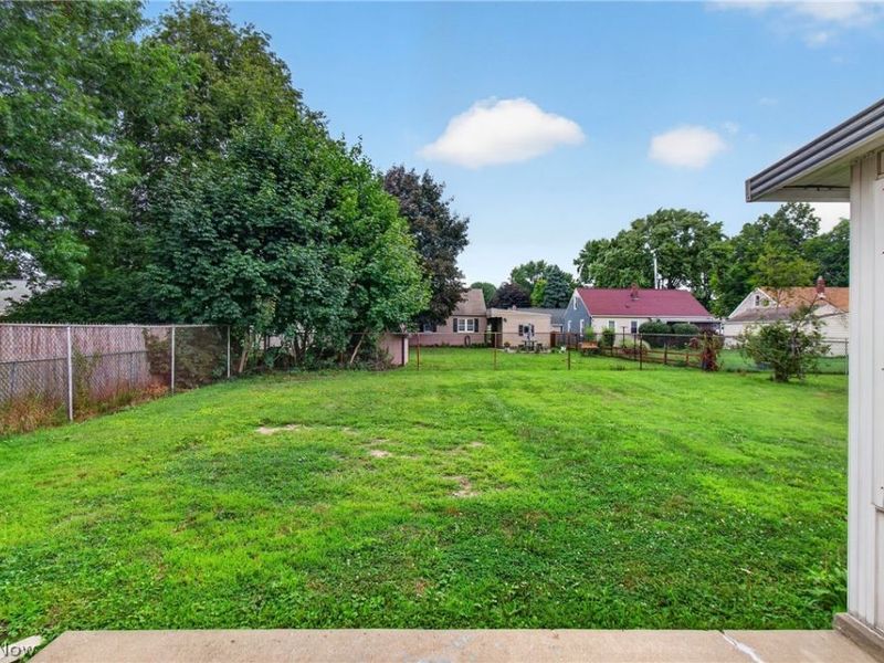 4865 Arbor Road SW, Canton, OH 44710 Photo 30