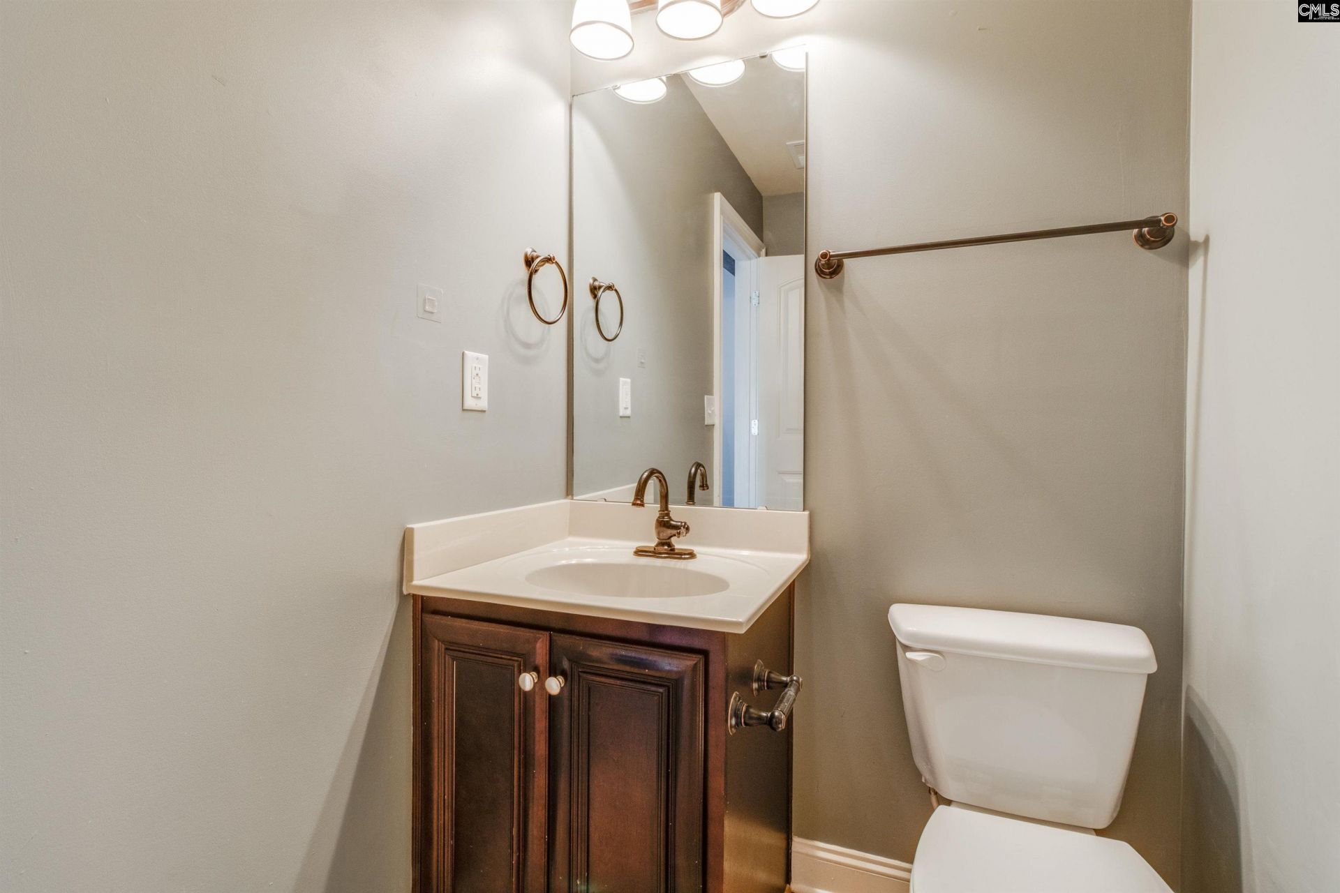 168 Flagstone Way Photo 35