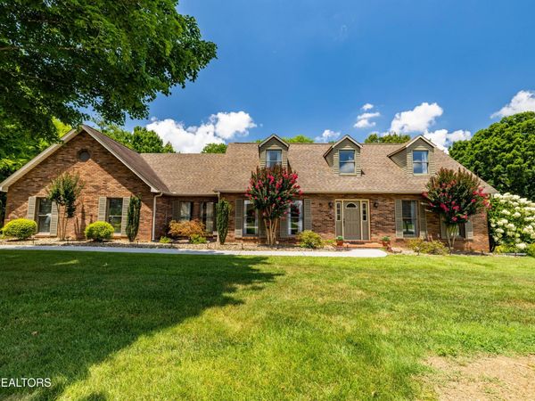 135 N Panoscenic Drive , Maryville, TN 37803