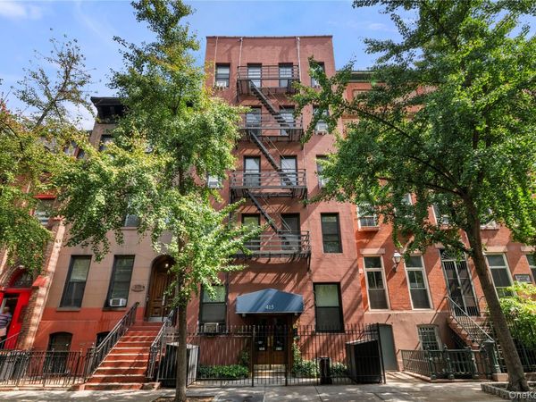 415 W 46 Street , Unit 2D, New York (Manhattan), NY 10036