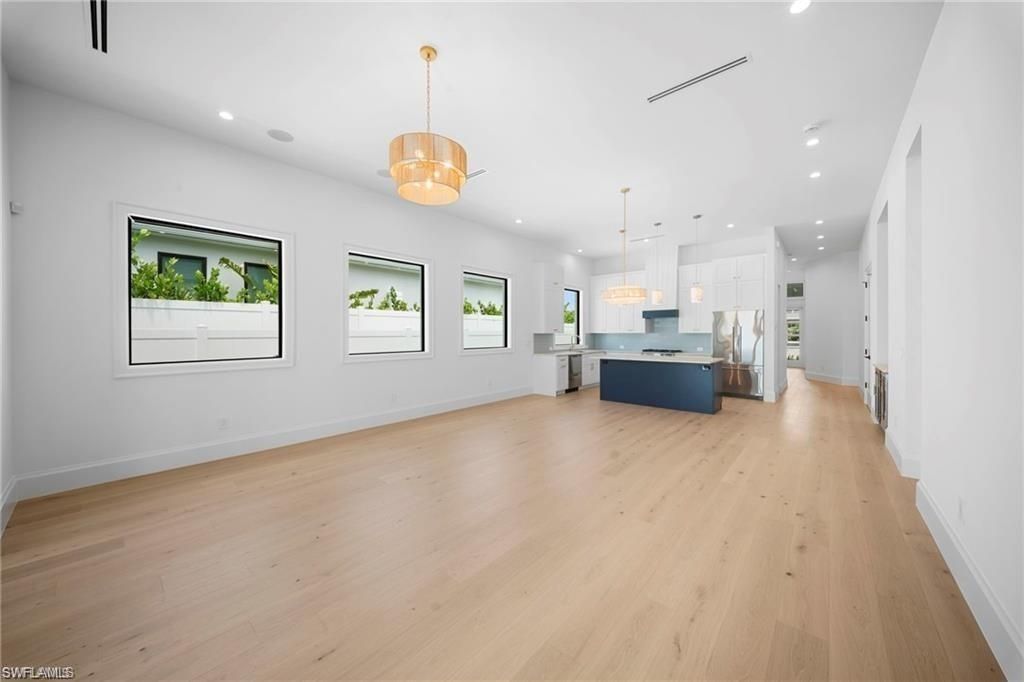638 93rd Ave N, Naples, FL 34108 Photo