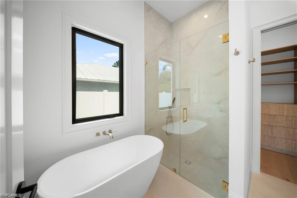 658 93rd Ave N, Naples, FL 34108 Photo