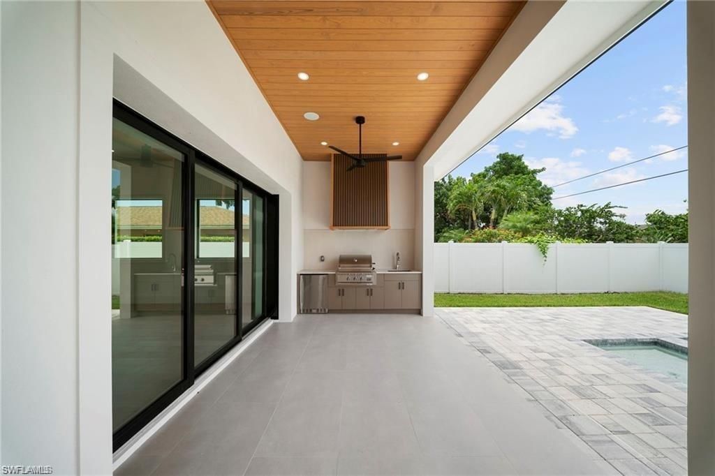 708 100th Ave N, Naples, FL 34108 Photo