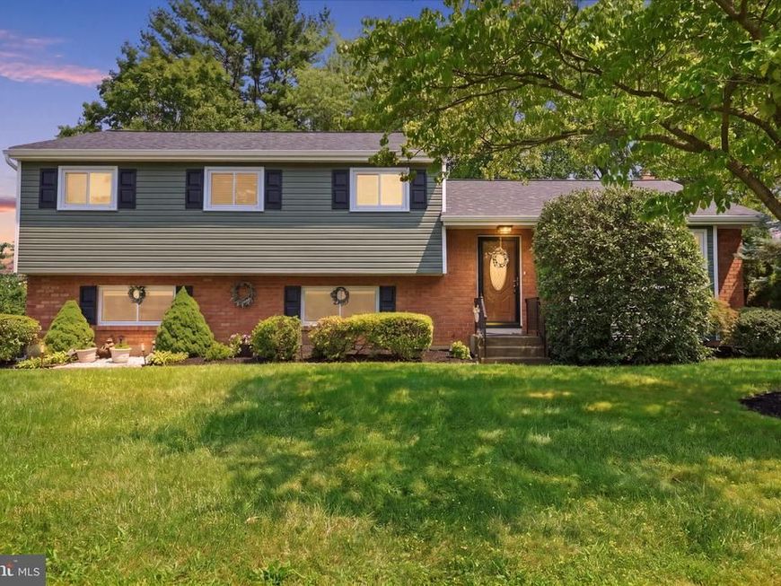 298 Hickory Road, Yardley, PA 19067 Main Photo