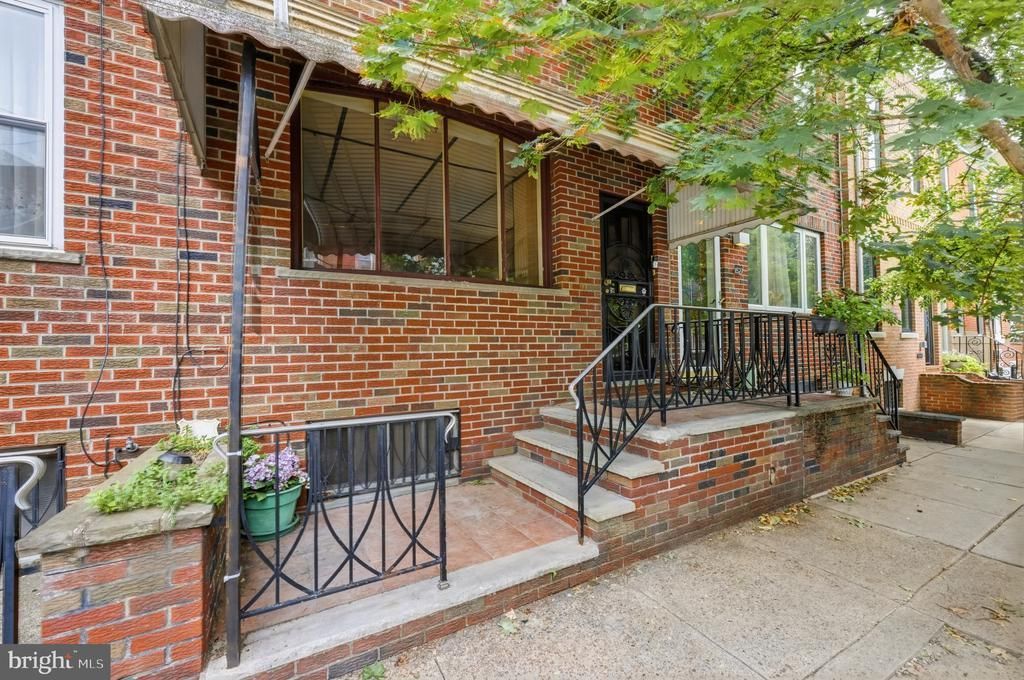 1525 S Juniper Street, Philadelphia, PA 19147 Main Photo