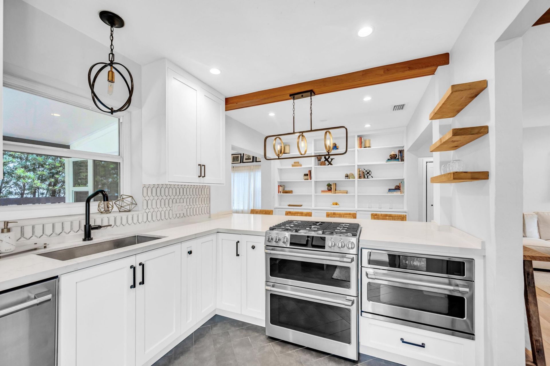 748 NE 17th Way, Fort Lauderdale, FL 33304 Photo