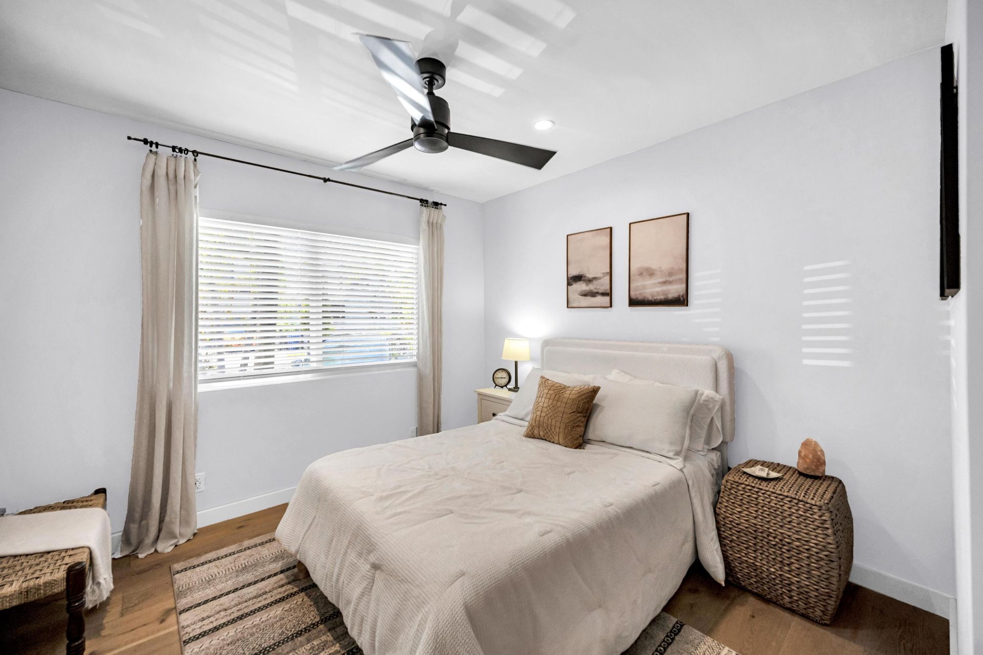 748 NE 17th Way, Fort Lauderdale, FL 33304 Photo