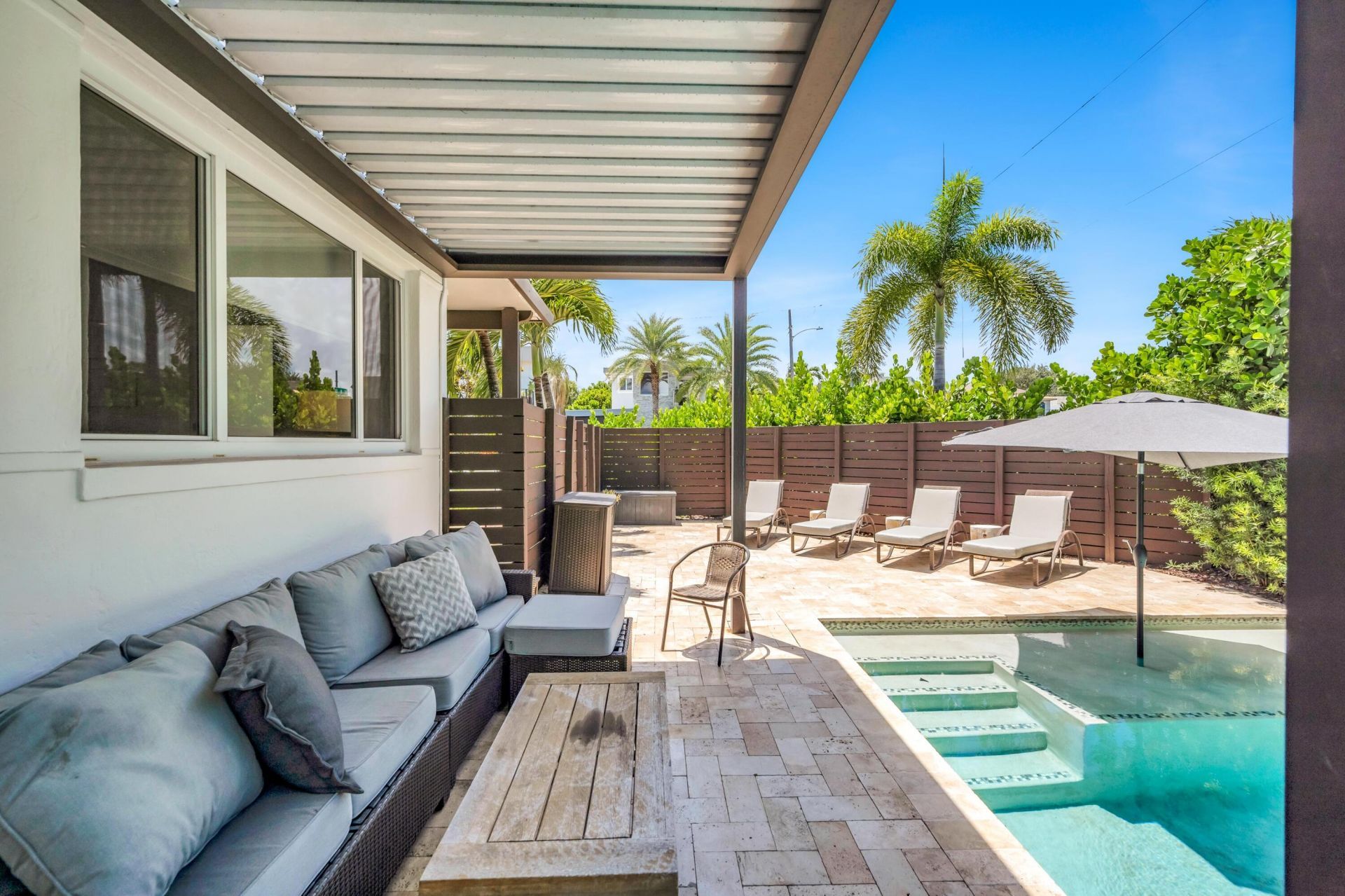 748 NE 17th Way, Fort Lauderdale, FL 33304 Photo