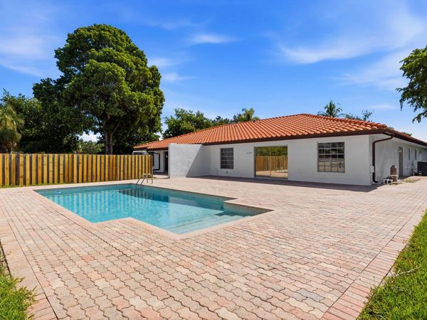 3310 NW 90th Avenue, Unit S, Coral Springs, FL 33065