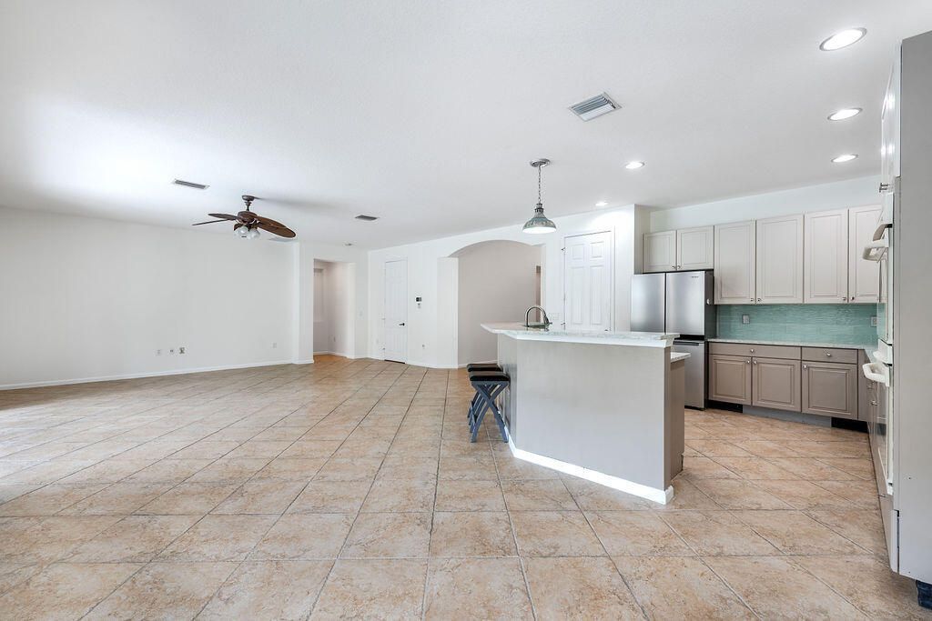 116 Bella Vista Way, Royal Palm Beach, FL 33411 Photo