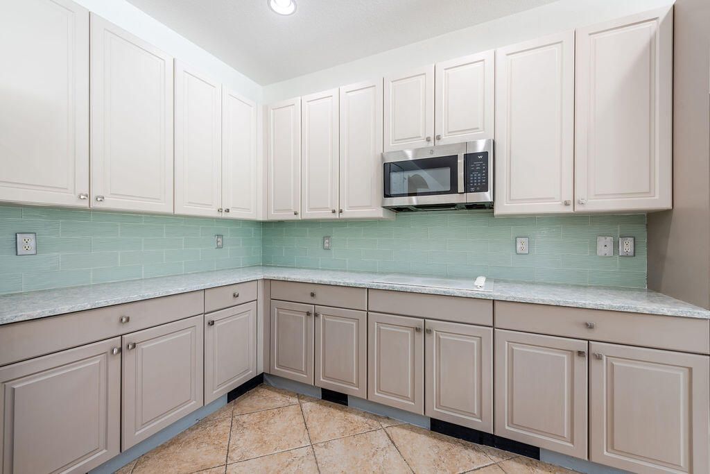 116 Bella Vista Way, Royal Palm Beach, FL 33411 Photo