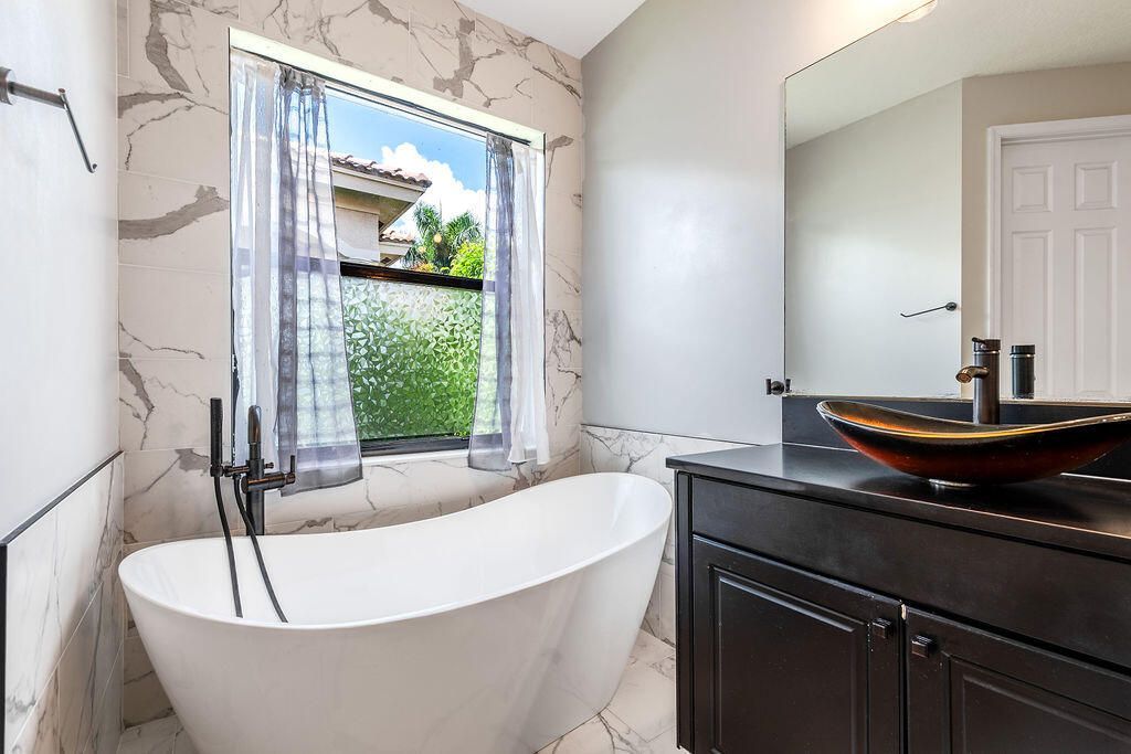 116 Bella Vista Way, Royal Palm Beach, FL 33411 Photo