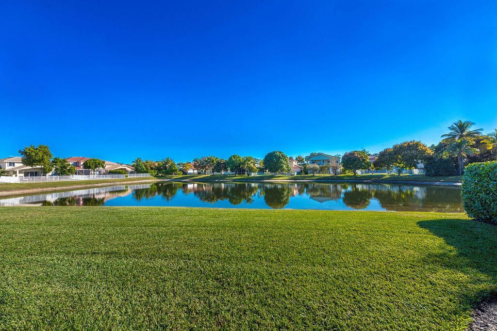 116 Bella Vista Way, Royal Palm Beach, FL 33411 Photo