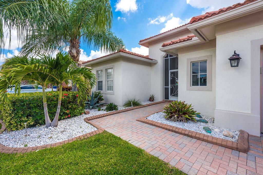 116 Bella Vista Way, Royal Palm Beach, FL 33411 Photo