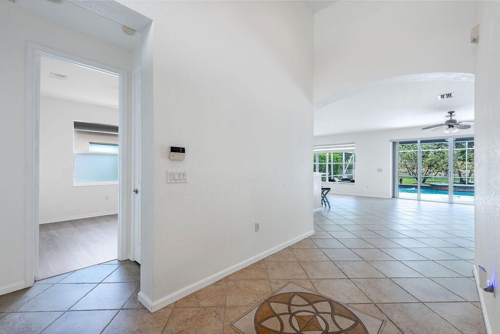 116 Bella Vista Way, Royal Palm Beach, FL 33411 Photo