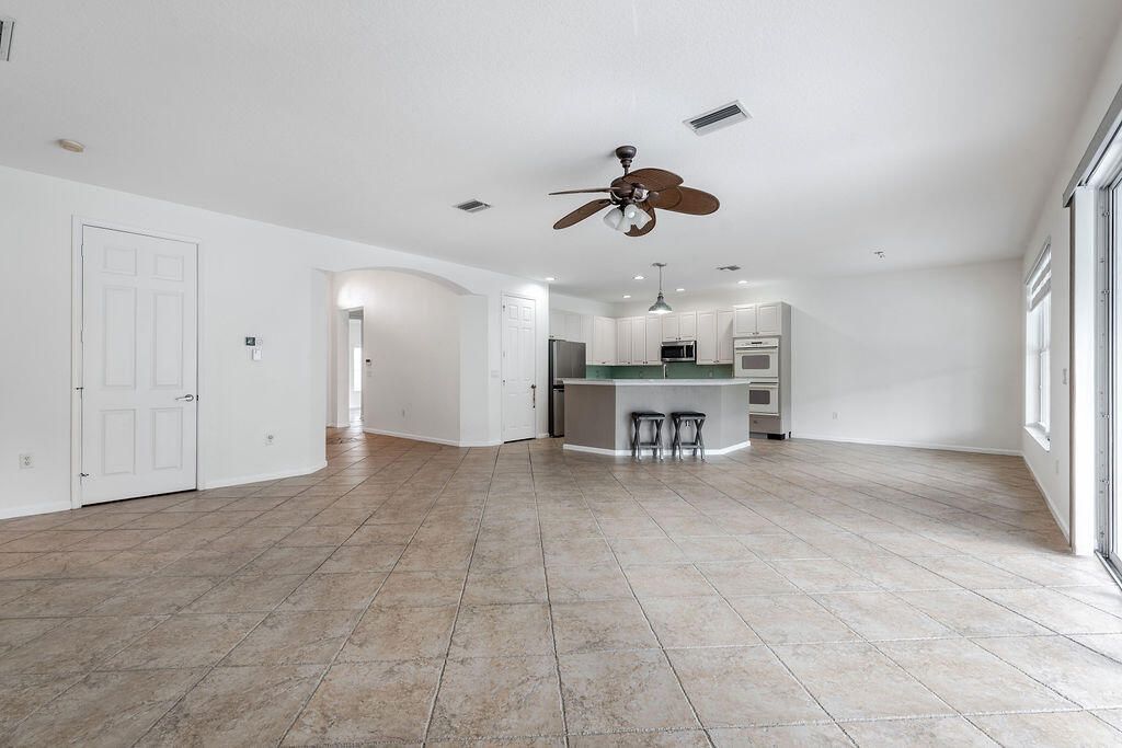 116 Bella Vista Way, Royal Palm Beach, FL 33411 Photo