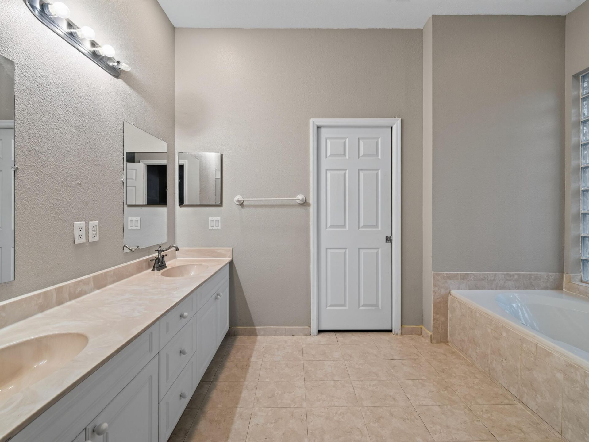 4059 SW Kamsler Street, Port Saint Lucie, FL 34953 Photo