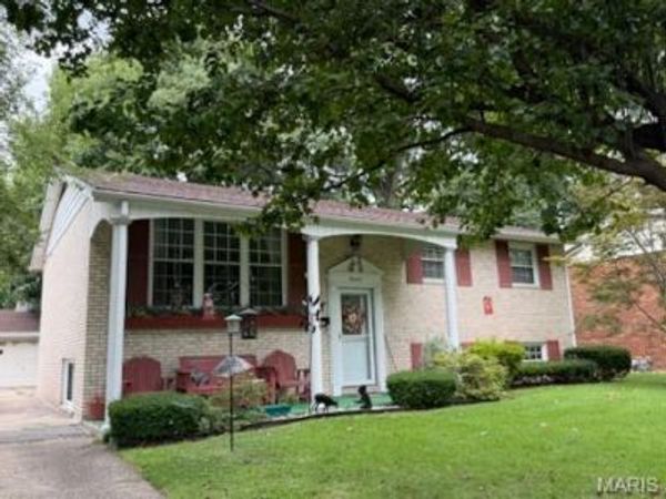 14 Mercer Drive, Granite City, IL 62040