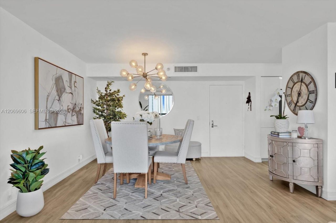 3500 Mystic Pointe Dr, Unit 2107, Aventura, FL 33180 Photo