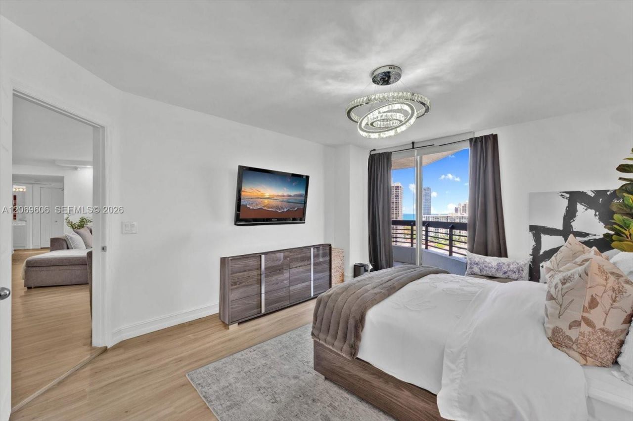 3500 Mystic Pointe Dr, Unit 2107, Aventura, FL 33180 Photo