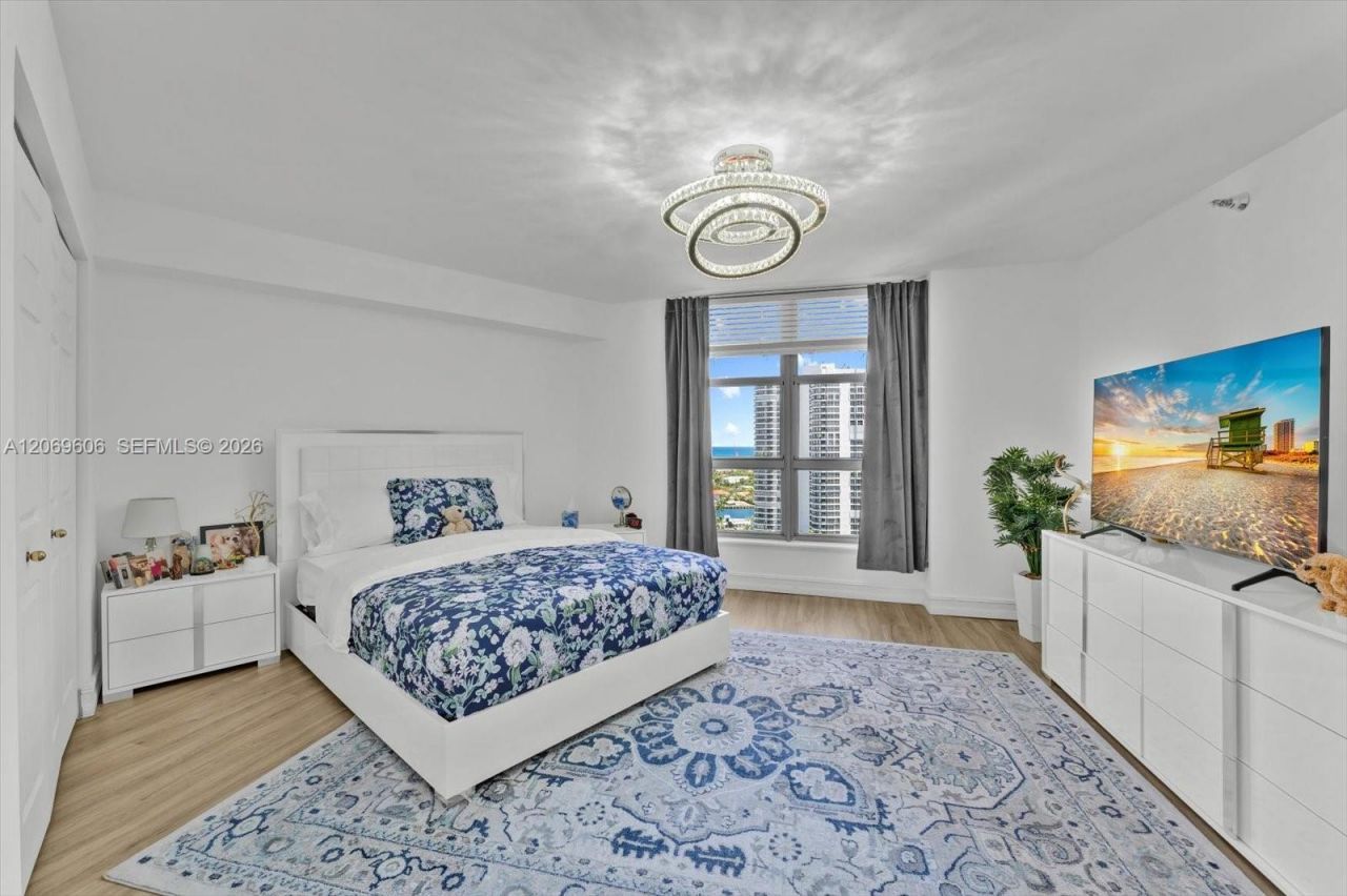 3500 Mystic Pointe Dr, Unit 2107, Aventura, FL 33180 Photo