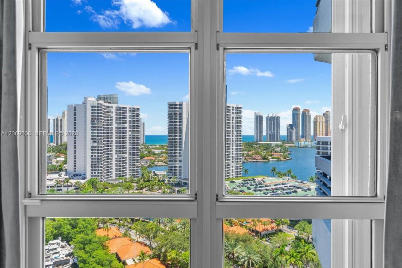 3500 Mystic Pointe Dr, Unit 2107, Aventura, FL 33180 Photo