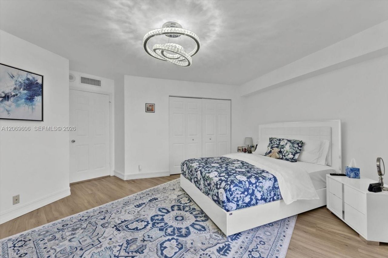 3500 Mystic Pointe Dr, Unit 2107, Aventura, FL 33180 Photo