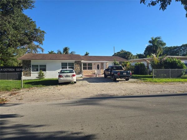 260 NE 118th Ter , Unit 260, Miami, FL 33161