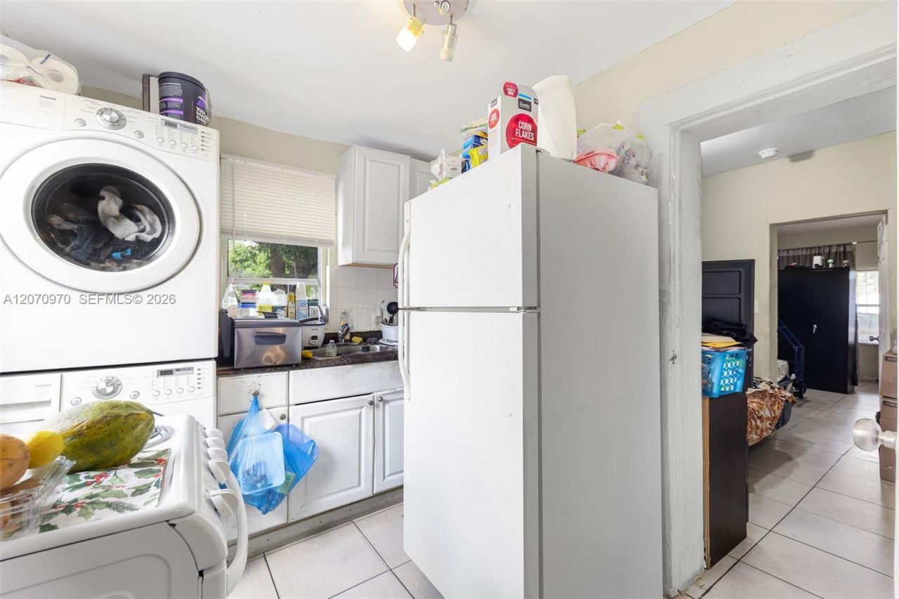 1236 NW 28th St , Unit 1, Miami, FL 33142 Photo