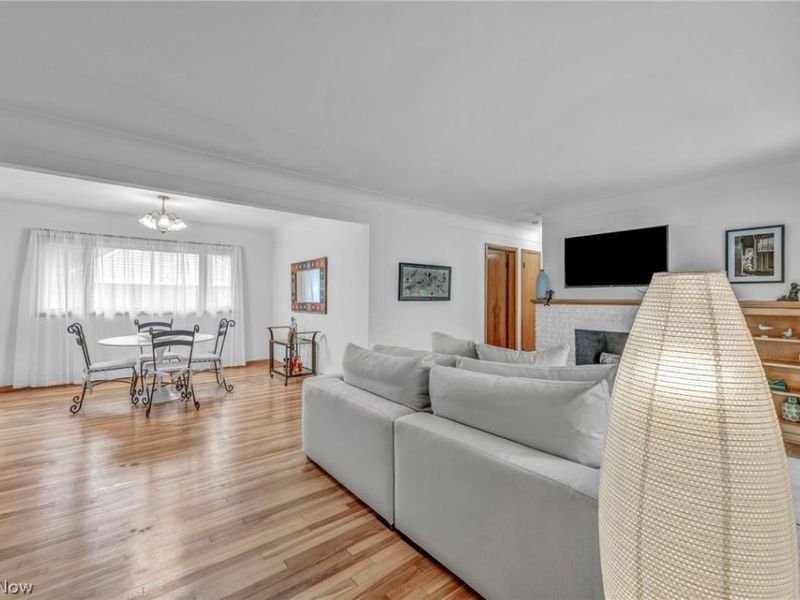 24303 Lake Road, Bay Village, OH 44140 Photo 11