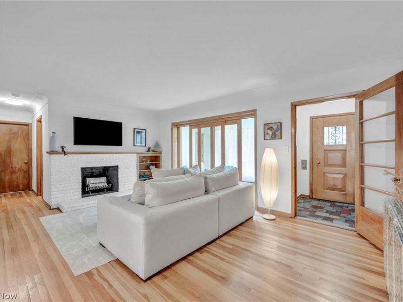 24303 Lake Road, Bay Village, OH 44140 Photo 12