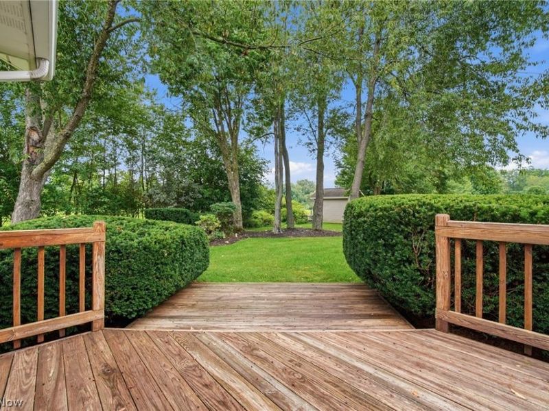 733 Joel Circle, Louisville, OH 44641 Photo 10