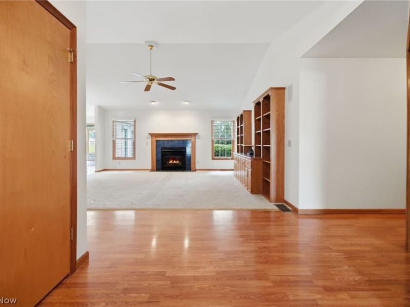 733 Joel Circle, Louisville, OH 44641 Photo 12