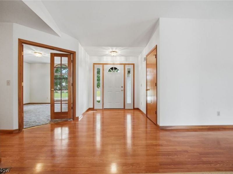 733 Joel Circle, Louisville, OH 44641 Photo 13