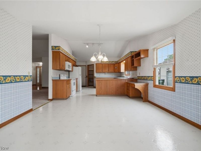 733 Joel Circle, Louisville, OH 44641 Photo 19