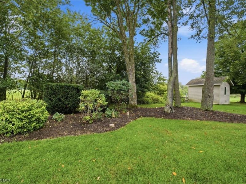 733 Joel Circle, Louisville, OH 44641 Photo 6