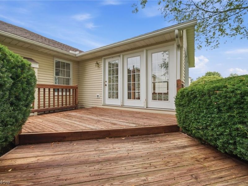 733 Joel Circle, Louisville, OH 44641 Photo 9