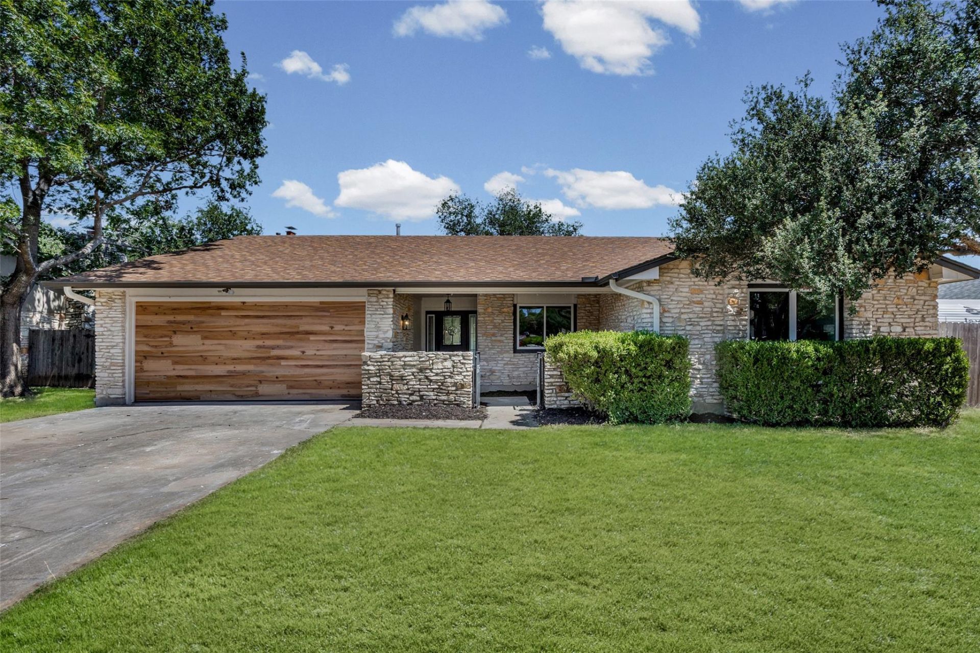 11205 Timbrook Trl, Austin, TX 78750 Main Photo