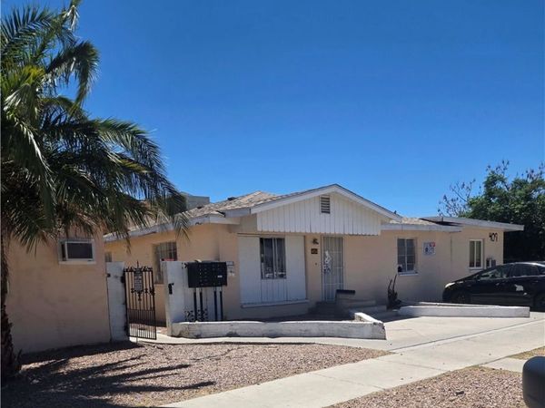 413 W Van Buren Avenue , Unit 9, Las Vegas, NV 89106